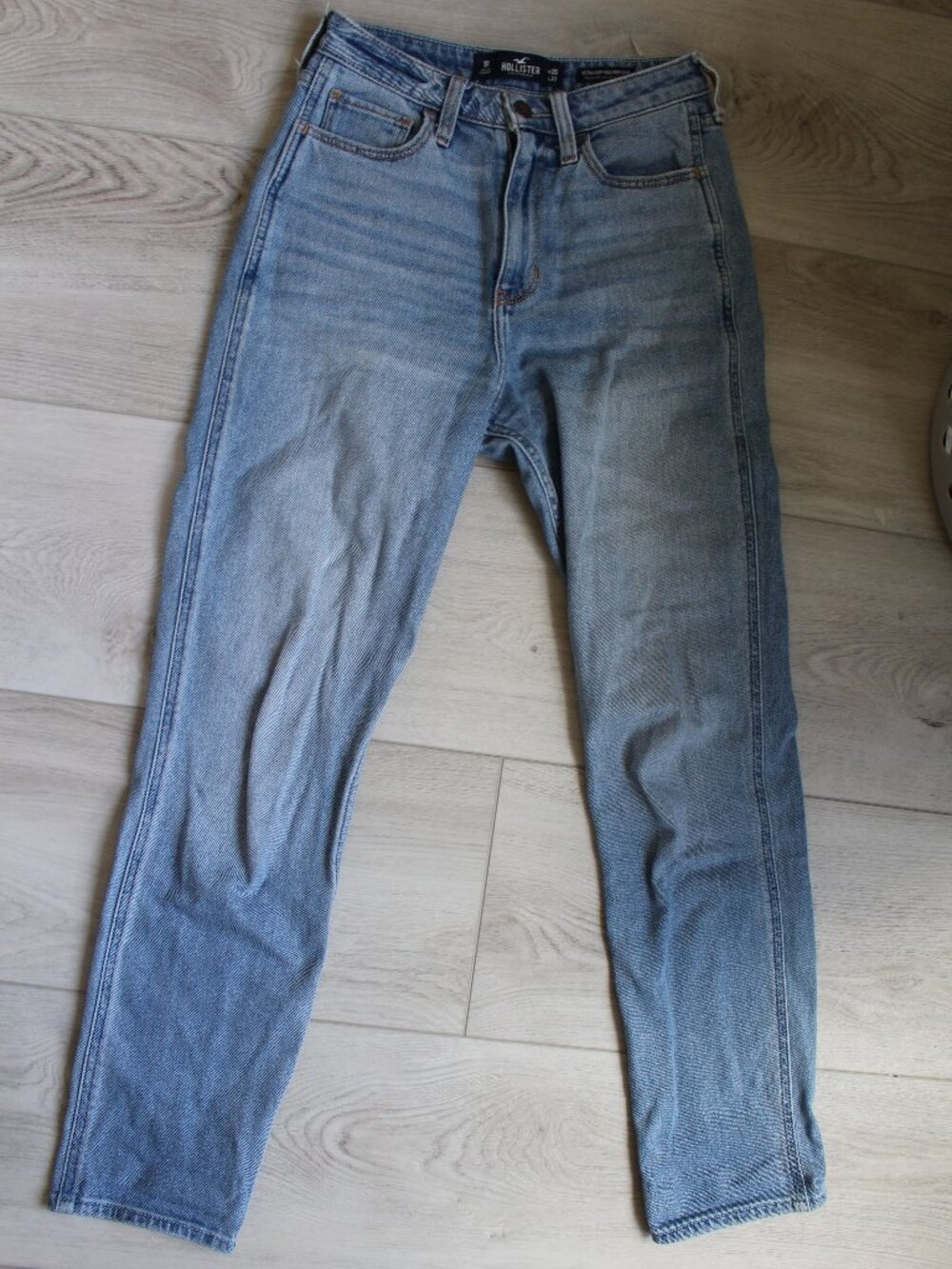 Hollister Straight Leg Mom Jean Women's W25 L27